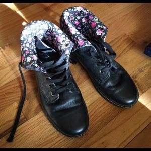 Dr Martens Floral Lined Boot